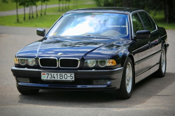 BMW 740iL (E38) в руках белоруса: «Затраты на содержание — информация не для слабонервных» BMW 740iL (E38) в руках белоруса: «Затраты на содержание — информация не для слабонервных»