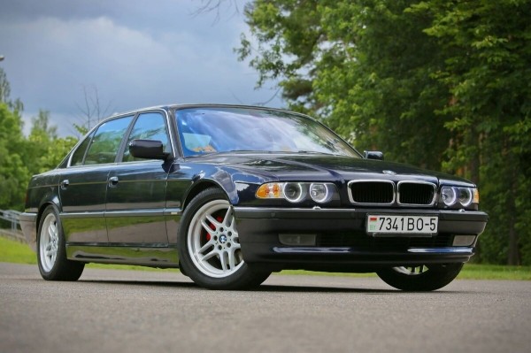 BMW 740iL (E38) в руках белоруса: «Затраты на содержание — информация не для слабонервных» BMW 740iL (E38) в руках белоруса: «Затраты на содержание — информация не для слабонервных»