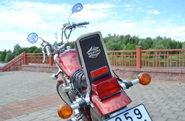 Девушка из Кобрина рассказала о своём Suzuki Intruder VS800 Девушка из Кобрина рассказала о своём Suzuki Intruder VS800