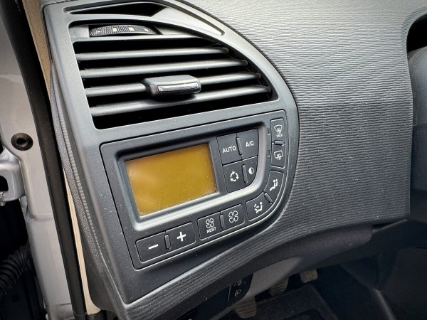 Изучаем с подборщиком, что можно купить за $12 000 «без пробега по РБ» Изучаем с подборщиком, что можно купить за $12 000 «без пробега по РБ»