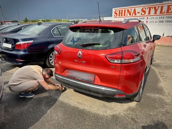 Изучаем с подборщиком, что можно купить за $12 000 «без пробега по РБ» Изучаем с подборщиком, что можно купить за $12 000 «без пробега по РБ»