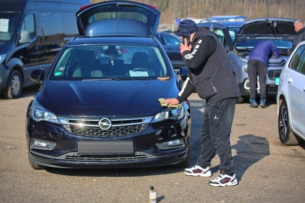«Через Турцию — 5 000 евро сверху». Какие остались пути доставки «зависших» в Литве машин «Через Турцию — 5 000 евро сверху». Какие остались пути доставки «зависших» в Литве машин