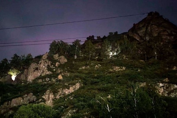 В России спасли белоруса, который провисел четыре часа на горе В России спасли белоруса, который провисел четыре часа на горе