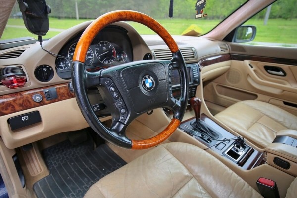 BMW 740iL (E38) в руках белоруса: «Затраты на содержание — информация не для слабонервных» BMW 740iL (E38) в руках белоруса: «Затраты на содержание — информация не для слабонервных»