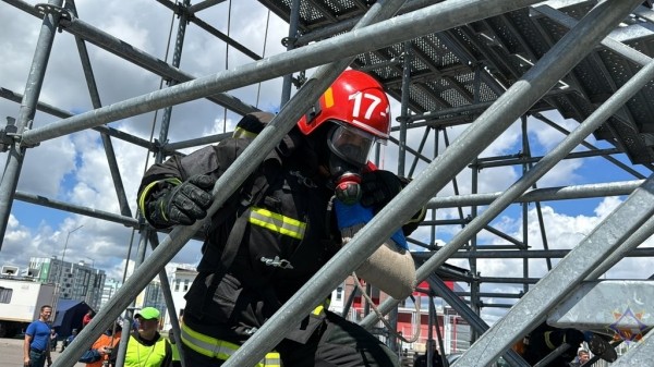 Определен сильнейший пожарный-спасатель в Брестской области Определен сильнейший пожарный-спасатель в Брестской области
