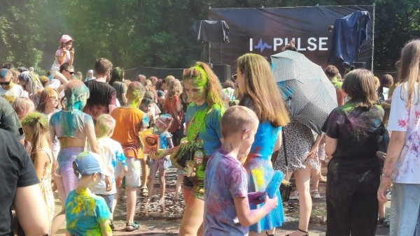 «Цветное безумие» и пенная вечеринка. Фестиваль Dreamfest в городском парке Бреста «Цветное безумие» и пенная вечеринка. Фестиваль Dreamfest в городском парке Бреста