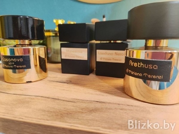 Белоруска ушла в парфюмерный «запой» и собрала коллекцию духов из 350 флаконов. Как ей удалось это сделать Белоруска ушла в парфюмерный «запой» и собрала коллекцию духов из 350 флаконов. Как ей удалось это сделать