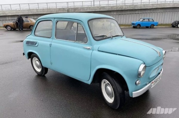 Был катафалком, а стал звездой кино: история «Баркаса-1000» и других ретроавто коллекционера из Жабинки Был катафалком, а стал звездой кино: история «Баркаса-1000» и других ретроавто коллекционера из Жабинки