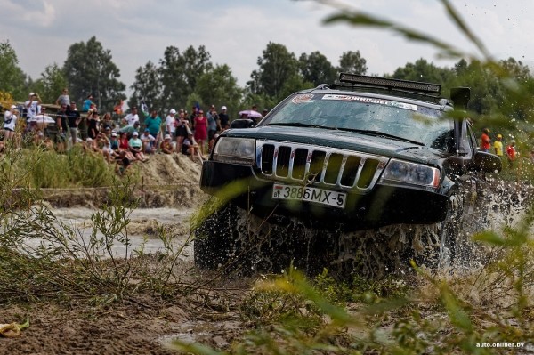 Под Брестом проходит джип-фестиваль. Фоторепортаж Под Брестом проходит джип-фестиваль. Фоторепортаж