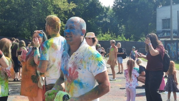 «Цветное безумие» и пенная вечеринка. Фестиваль Dreamfest в городском парке Бреста «Цветное безумие» и пенная вечеринка. Фестиваль Dreamfest в городском парке Бреста