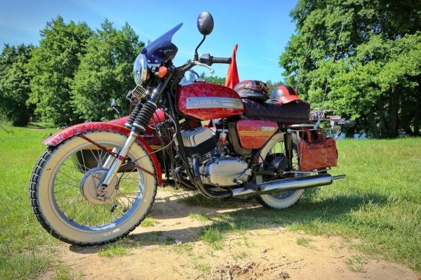 Сделал Jawa необычной! Посмотрите, в какой интересный проект белорус превратил чехословацкий мотоцикл Сделал Jawa необычной! Посмотрите, в какой интересный проект белорус превратил чехословацкий мотоцикл