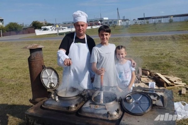 Был катафалком, а стал звездой кино: история «Баркаса-1000» и других ретроавто коллекционера из Жабинки Был катафалком, а стал звездой кино: история «Баркаса-1000» и других ретроавто коллекционера из Жабинки