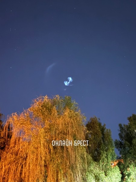 В небе над Брестом читатели наблюдали странный объект. Что это было? В небе над Брестом читатели наблюдали странный объект. Что это было?