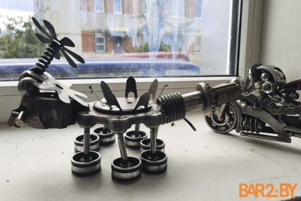 «Для кого-то мусор, а для меня материал для творчества». Необычные статуэтки из старых автозапчастей создает житель Барановичей «Для кого-то мусор, а для меня материал для творчества». Необычные статуэтки из старых автозапчастей создает житель Барановичей