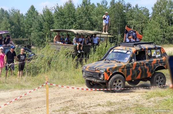 Под Брестом проходит джип-фестиваль. Фоторепортаж Под Брестом проходит джип-фестиваль. Фоторепортаж