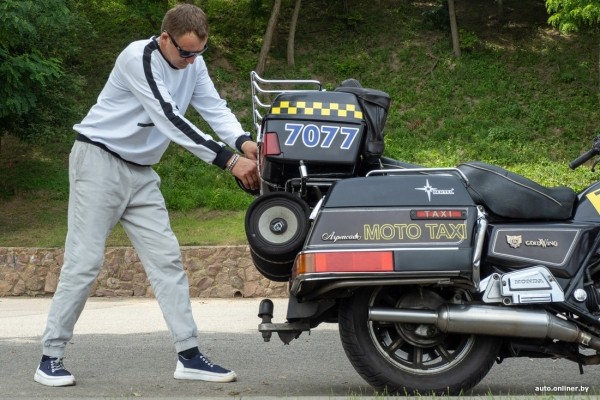 Права категории А получил только в 36 лет: как белорус зарабатывает на мототакси Права категории А получил только в 36 лет: как белорус зарабатывает на мототакси