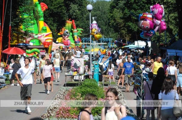 День города Жабинки: жители и гости города-спутника окунулись в праздничную атмосферу День города Жабинки: жители и гости города-спутника окунулись в праздничную атмосферу