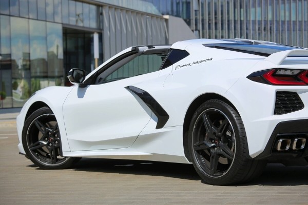 «На светофорах бывает стыдно!». Белорус о спорткаре за $150 000 «На светофорах бывает стыдно!». Белорус о спорткаре за $150 000