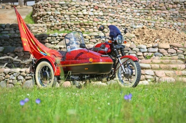 Сделал Jawa необычной! Посмотрите, в какой интересный проект белорус превратил чехословацкий мотоцикл Сделал Jawa необычной! Посмотрите, в какой интересный проект белорус превратил чехословацкий мотоцикл