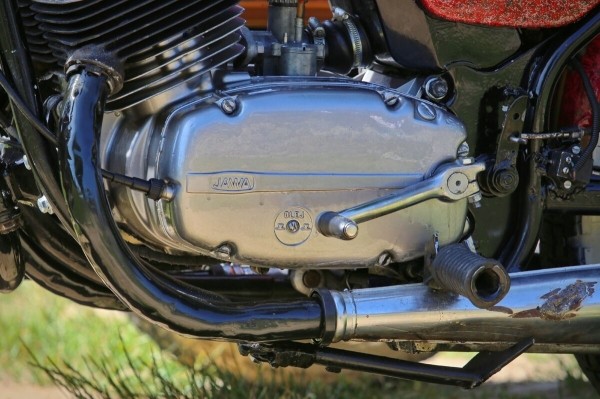 Сделал Jawa необычной! Посмотрите, в какой интересный проект белорус превратил чехословацкий мотоцикл Сделал Jawa необычной! Посмотрите, в какой интересный проект белорус превратил чехословацкий мотоцикл