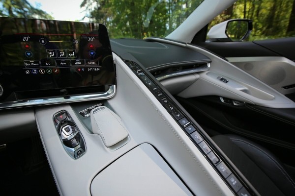 «На светофорах бывает стыдно!». Белорус о спорткаре за $150 000 «На светофорах бывает стыдно!». Белорус о спорткаре за $150 000