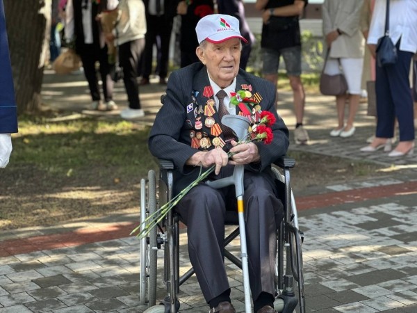 Праздничные мероприятия ко Дню Независимости проходят в Бресте Праздничные мероприятия ко Дню Независимости проходят в Бресте