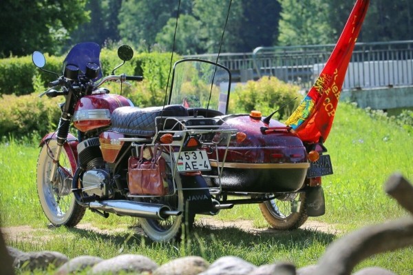 Сделал Jawa необычной! Посмотрите, в какой интересный проект белорус превратил чехословацкий мотоцикл Сделал Jawa необычной! Посмотрите, в какой интересный проект белорус превратил чехословацкий мотоцикл