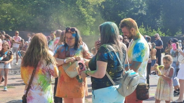 «Цветное безумие» и пенная вечеринка. Фестиваль Dreamfest в городском парке Бреста «Цветное безумие» и пенная вечеринка. Фестиваль Dreamfest в городском парке Бреста