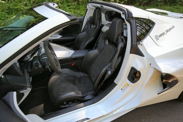 «На светофорах бывает стыдно!». Белорус о спорткаре за $150 000 «На светофорах бывает стыдно!». Белорус о спорткаре за $150 000