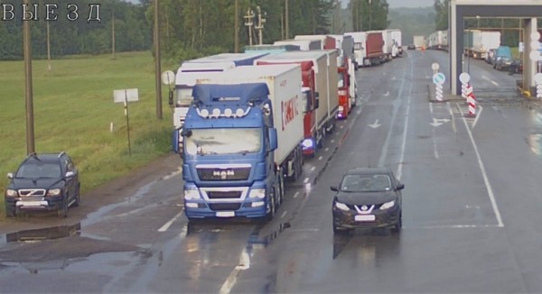 Через границу больше нельзя провозить белорусскую косметику? Пока что вопросов больше, чем ответов Через границу больше нельзя провозить белорусскую косметику? Пока что вопросов больше, чем ответов