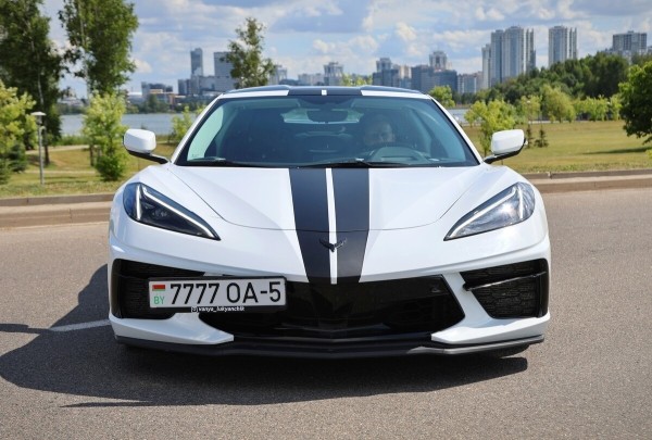 «На светофорах бывает стыдно!». Белорус о спорткаре за $150 000 «На светофорах бывает стыдно!». Белорус о спорткаре за $150 000