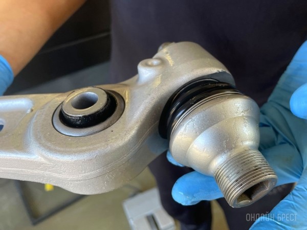 BrestBlast — бережная очистка деталей методом аквабластинга. Аппаратная промывка радиатора печки и чистка всей системы охлаждения двигателя в Бресте BrestBlast — бережная очистка деталей методом аквабластинга. Аппаратная промывка радиатора печки и чистка всей системы охлаждения двигателя в Бресте