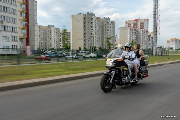 Права категории А получил только в 36 лет: как белорус зарабатывает на мототакси Права категории А получил только в 36 лет: как белорус зарабатывает на мототакси