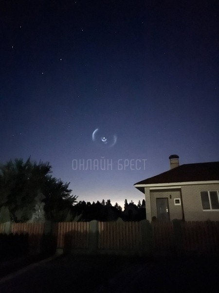 В небе над Брестом читатели наблюдали странный объект. Что это было? В небе над Брестом читатели наблюдали странный объект. Что это было?