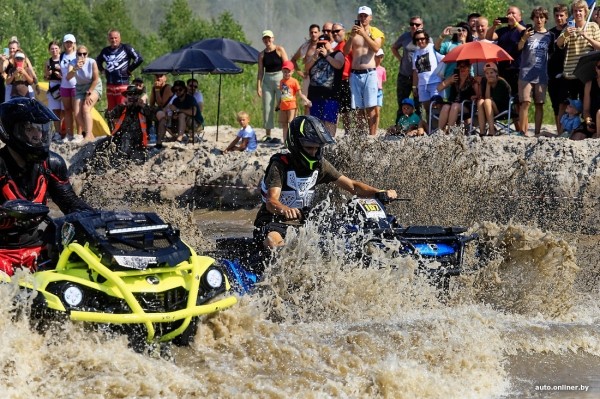 Под Брестом проходит джип-фестиваль. Фоторепортаж Под Брестом проходит джип-фестиваль. Фоторепортаж