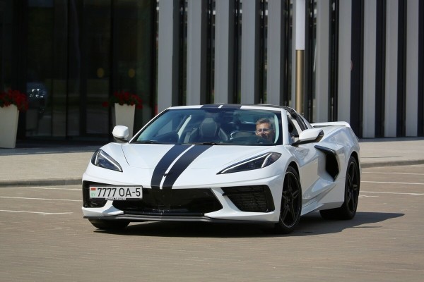 «На светофорах бывает стыдно!». Белорус о спорткаре за $150 000 «На светофорах бывает стыдно!». Белорус о спорткаре за $150 000