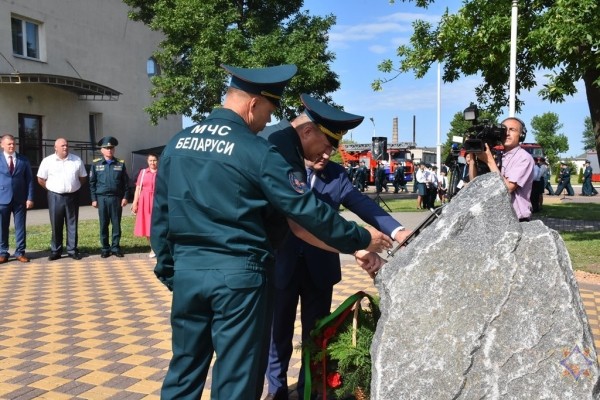 Были верны долгу и людям. Мемориальную доску в память о погибших в годы войны пожарных открыли в Бресте Были верны долгу и людям. Мемориальную доску в память о погибших в годы войны пожарных открыли в Бресте