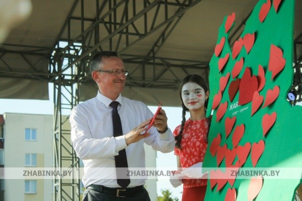 День города Жабинки: жители и гости города-спутника окунулись в праздничную атмосферу День города Жабинки: жители и гости города-спутника окунулись в праздничную атмосферу