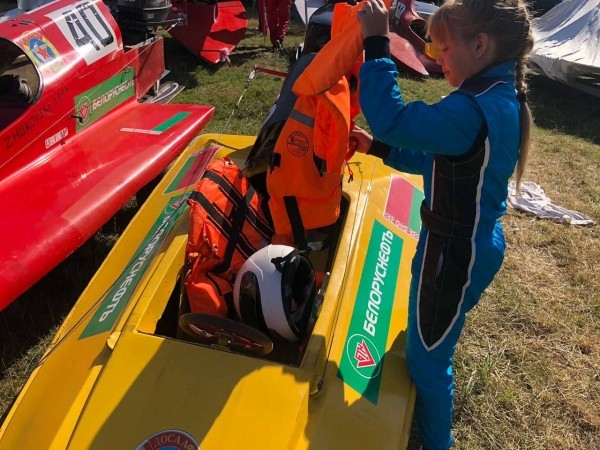 В Бресте проходит 1-ый этап открытого чемпионата Беларуси по водно-моторному спорту