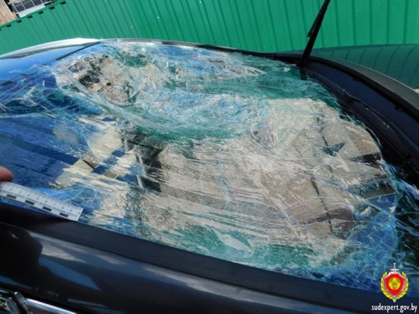 Рабочий из мести повредил бензотриммером автомобиль начальника. Ущерб оценили брестские эксперты Рабочий из мести повредил бензотриммером автомобиль начальника. Ущерб оценили брестские эксперты