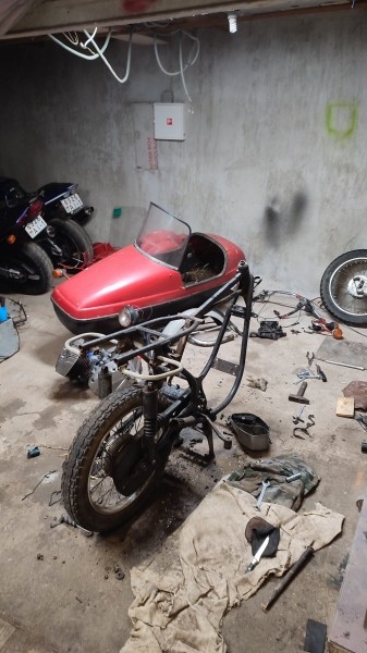 Сделал Jawa необычной! Посмотрите, в какой интересный проект белорус превратил чехословацкий мотоцикл Сделал Jawa необычной! Посмотрите, в какой интересный проект белорус превратил чехословацкий мотоцикл