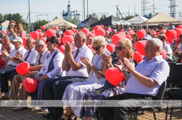 День города Жабинки: жители и гости города-спутника окунулись в праздничную атмосферу День города Жабинки: жители и гости города-спутника окунулись в праздничную атмосферу