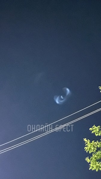 В небе над Брестом читатели наблюдали странный объект. Что это было? В небе над Брестом читатели наблюдали странный объект. Что это было?