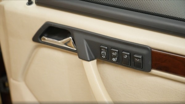 «Эту машину нельзя продавать». Белорус о Mercedes-Benz S124 1986 г. в.