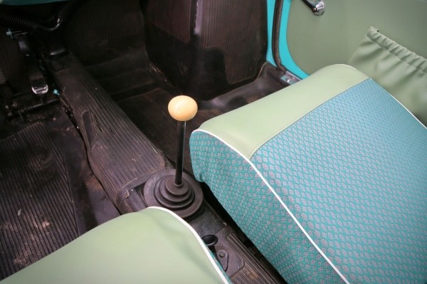 «Излучает положительные эмоции». Белорус показал «горбатый» ЗАЗ-965, который вернули к жизни «Излучает положительные эмоции». Белорус показал «горбатый» ЗАЗ-965, который вернули к жизни