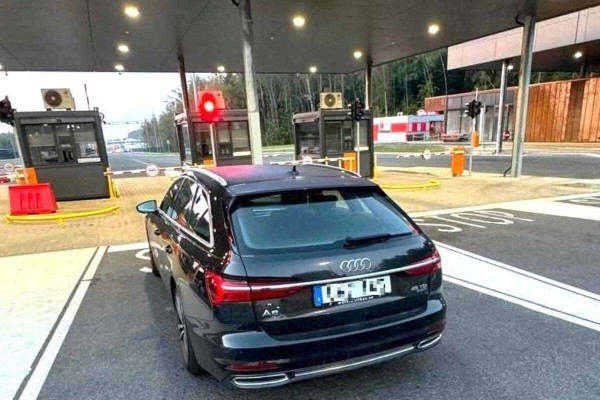 Литовские пограничники не впустили в Беларусь Audi A6. Почему? Литовские пограничники не впустили в Беларусь Audi A6. Почему?