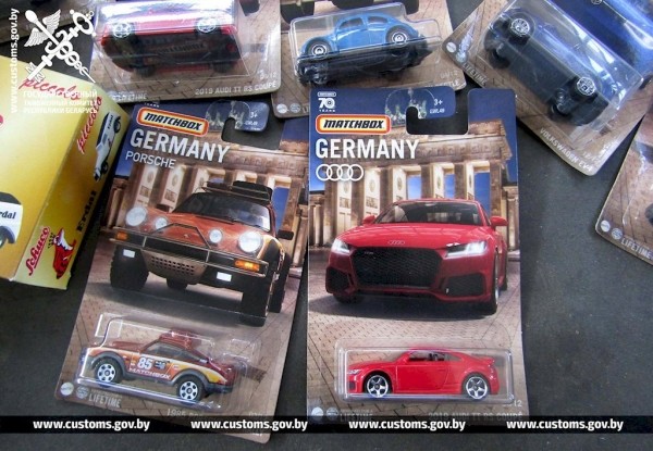 На границе с Польшей задержали партию коллекционных моделей авто На границе с Польшей задержали партию коллекционных моделей авто