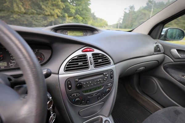 «Купил без осмотра на подъёмнике». Узнали, стоил ли своих денег 22-летний Citroen C5 «Купил без осмотра на подъёмнике». Узнали, стоил ли своих денег 22-летний Citroen C5