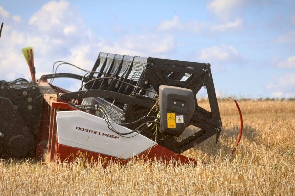 «У комбайнёров выходных нет!» Механизатор о работе на комбайне за 1,8 млн BYN «У комбайнёров выходных нет!» Механизатор о работе на комбайне за 1,8 млн BYN