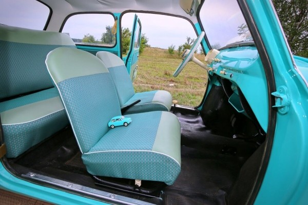 «Излучает положительные эмоции». Белорус показал «горбатый» ЗАЗ-965, который вернули к жизни «Излучает положительные эмоции». Белорус показал «горбатый» ЗАЗ-965, который вернули к жизни